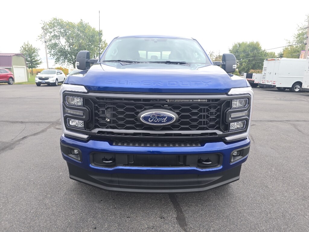 2026 Ford F-350 XL photo 3