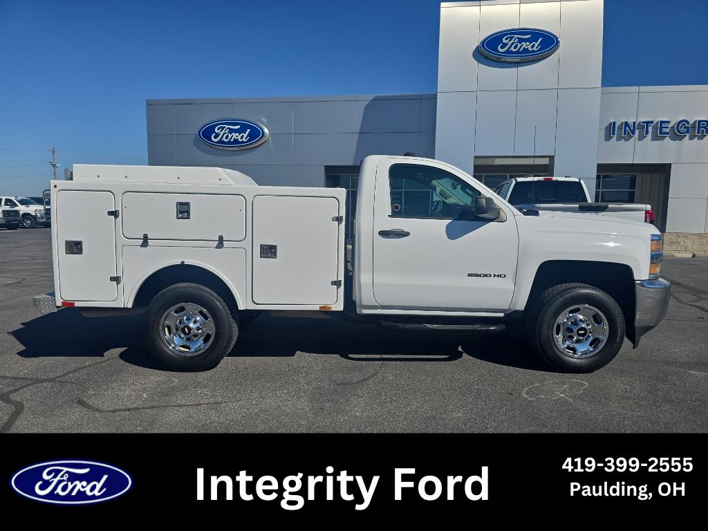 2015 Chevrolet Silverado 2500HD Work Truck's photo