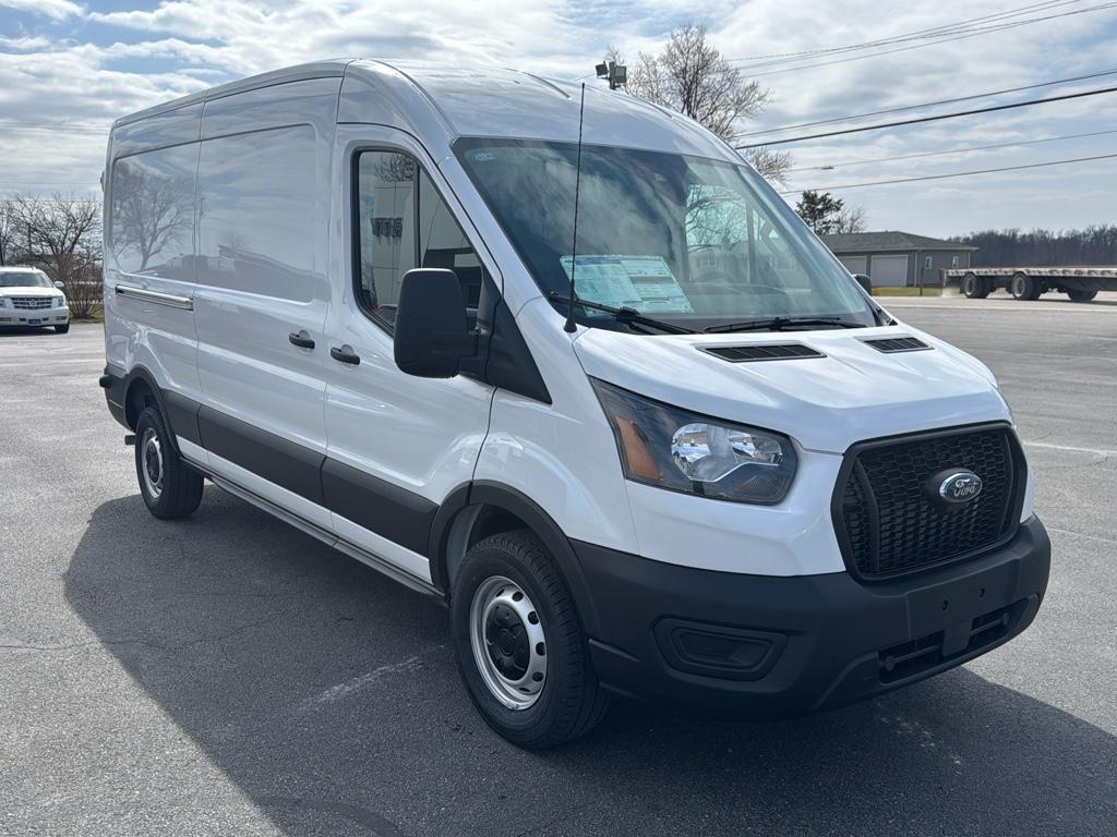 2025 Ford Transit photo 3