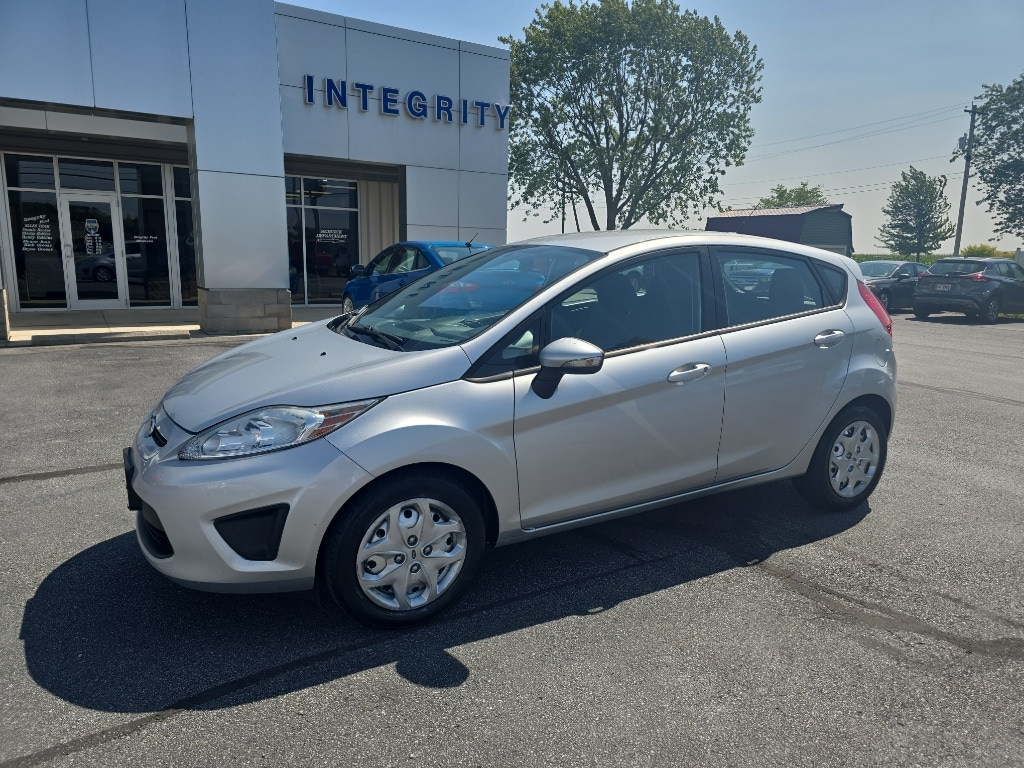 Used 2013 Ford Fiesta SE with VIN 3FADP4EJ8DM149500 for sale in Paulding, OH