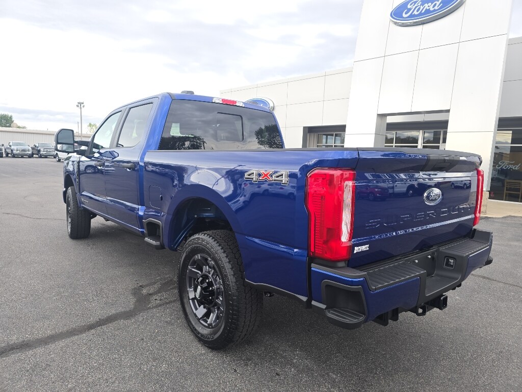 2026 Ford F-350 Super Duty XL - Photo 8