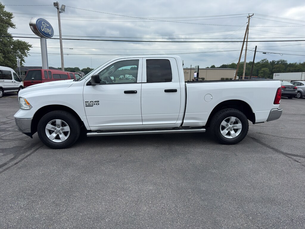 2019 Ram 1500 Classic Tradesman photo 2