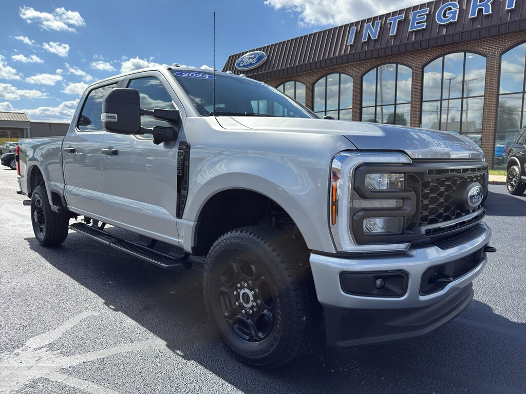 2024 Ford F-250 XL photo 2