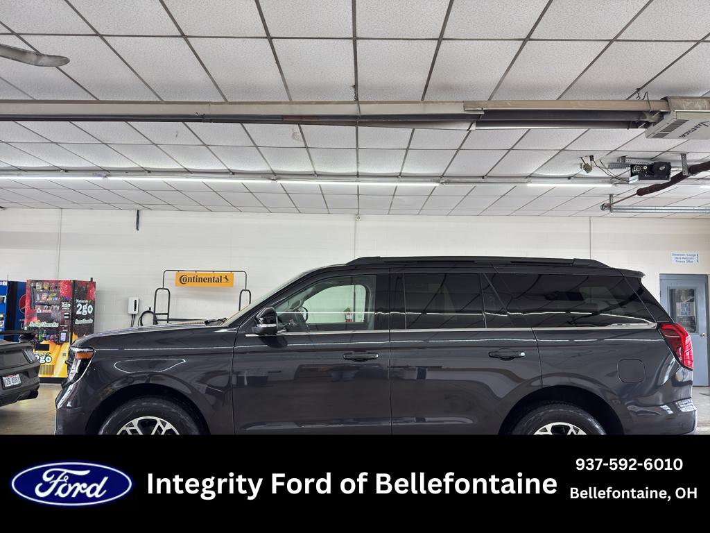 2025 Ford Expedition Active's photo