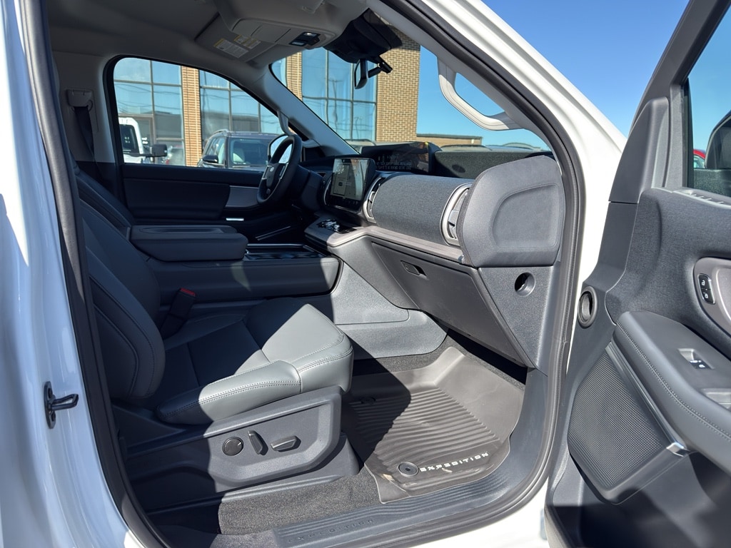 2026 Ford Expedition MAX Active - Photo 33