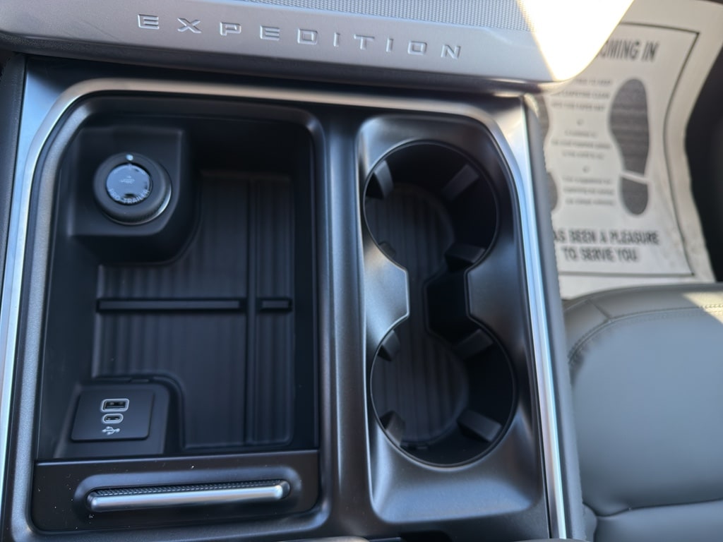 2026 Ford Expedition MAX Active - Photo 19