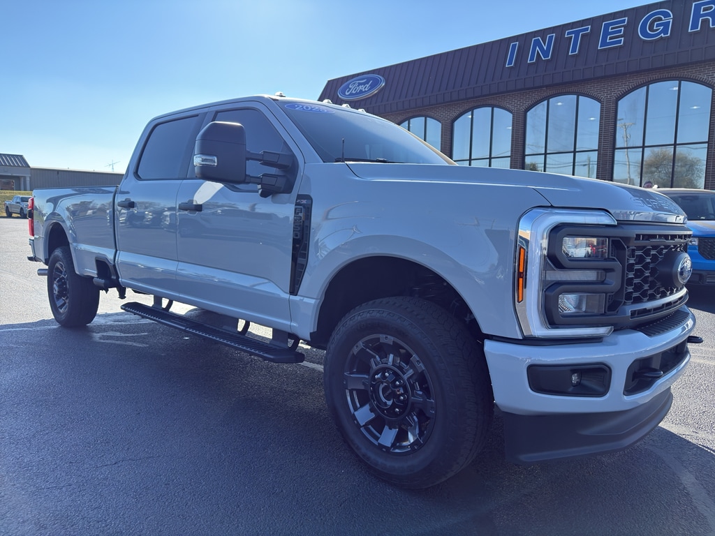 Used 2025 Ford F-250 XL Truck Crew Cab