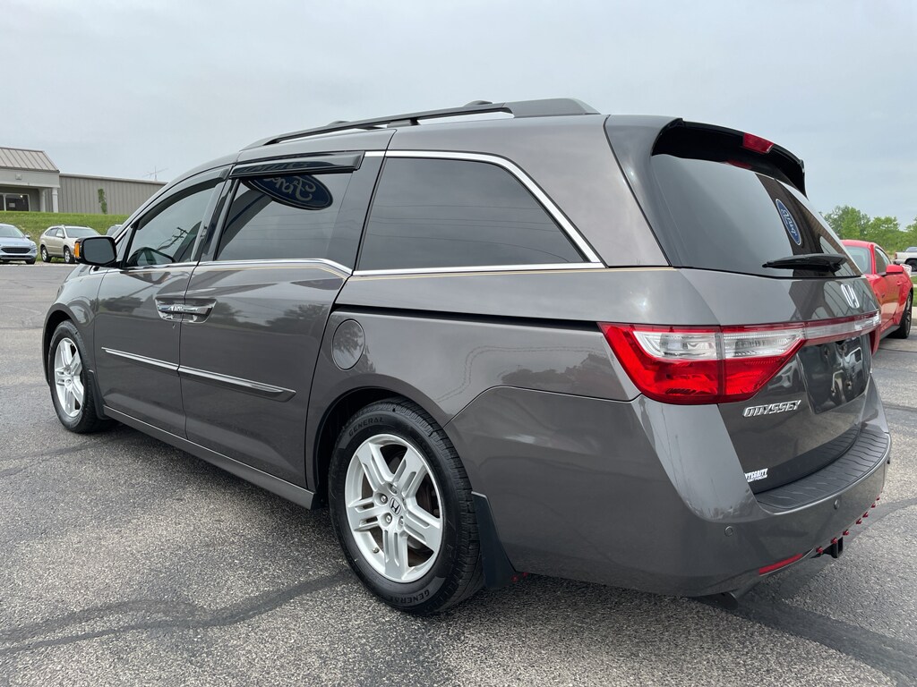 Used 2012 Honda Odyssey Touring with VIN 5FNRL5H95CB014318 for sale in Bellefontaine, OH