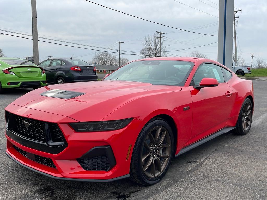 2025 Ford Mustang GT Premium photo 4