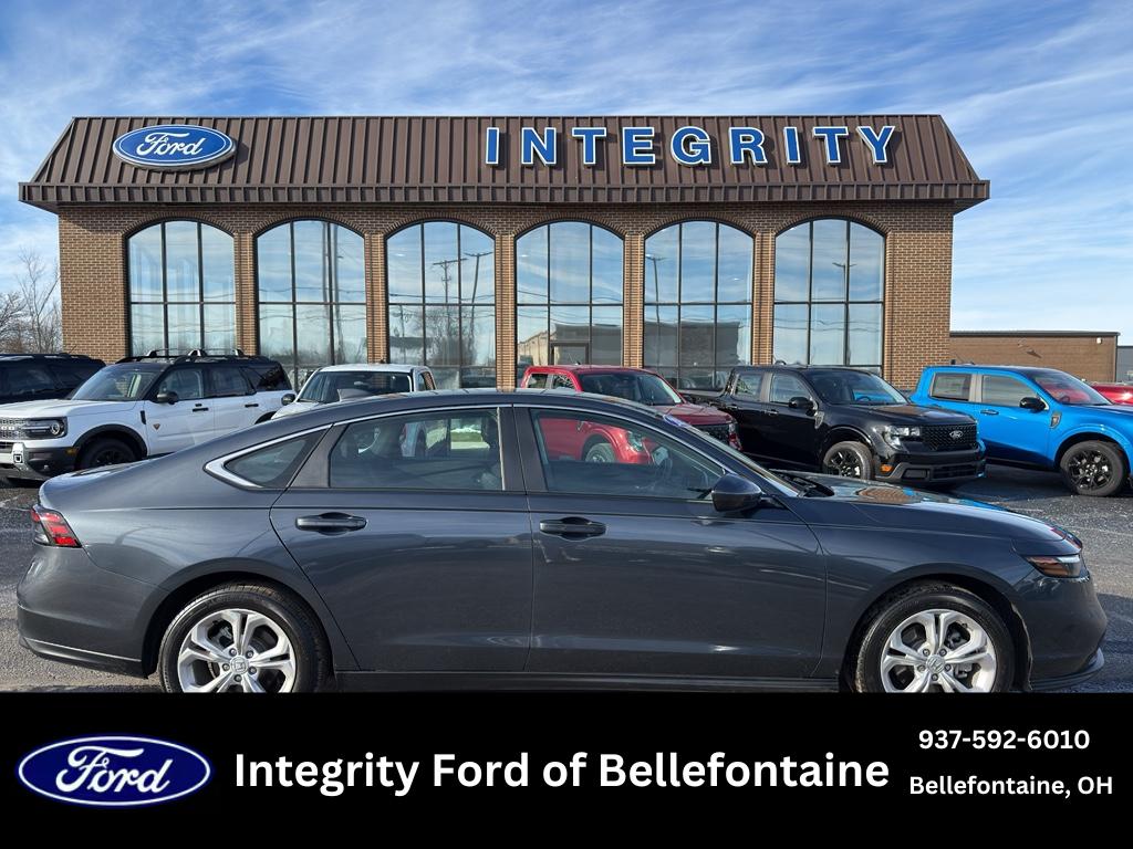 2025 Honda Accord LX's photo