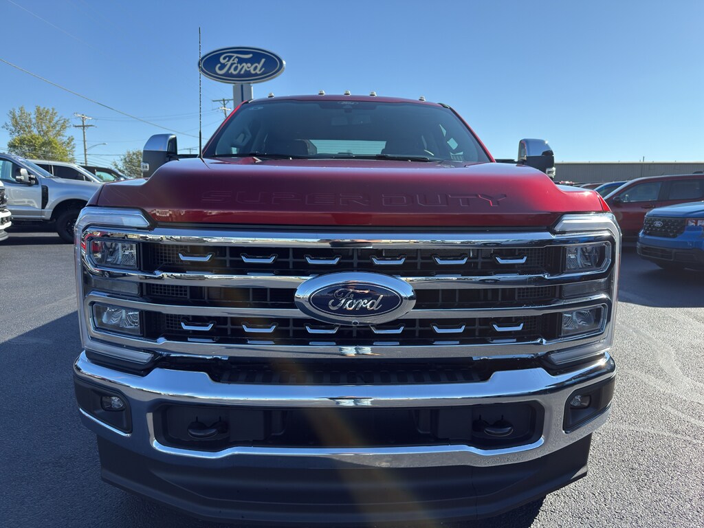 2026 Ford F-350 Lariat photo 3