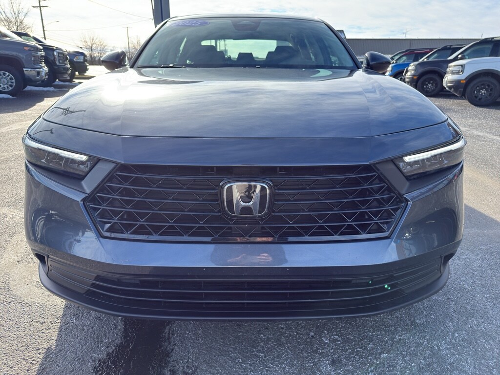 Used 2025 Honda Accord LX Sedan