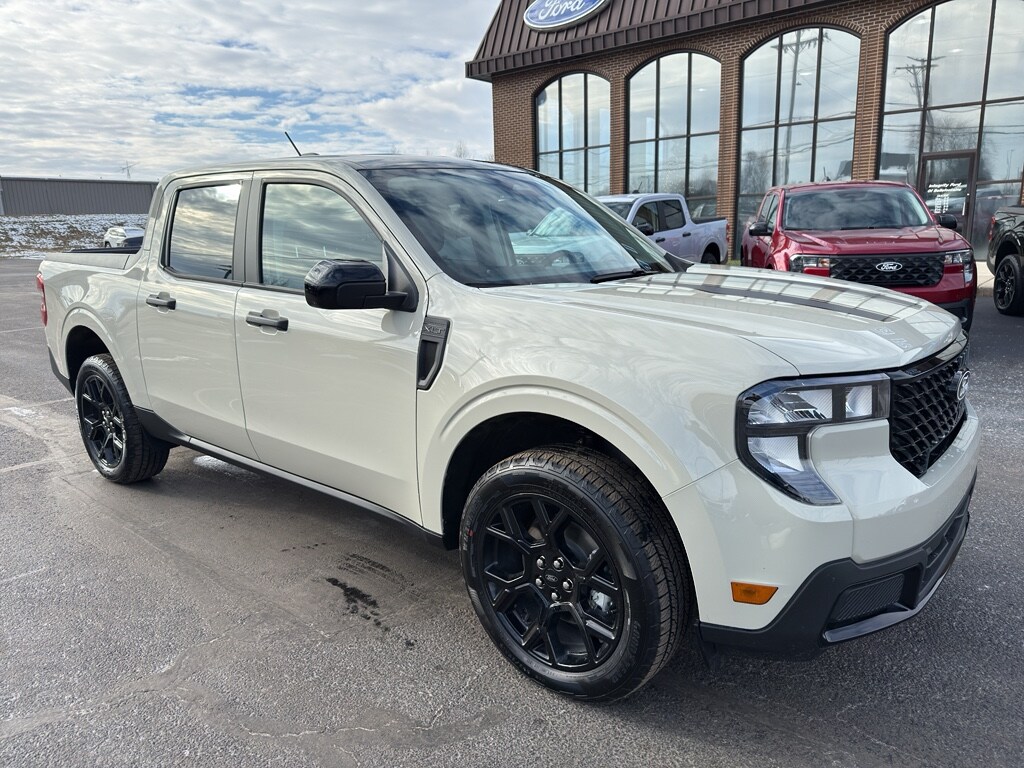 New 2025 Ford Maverick XLT TRUCK