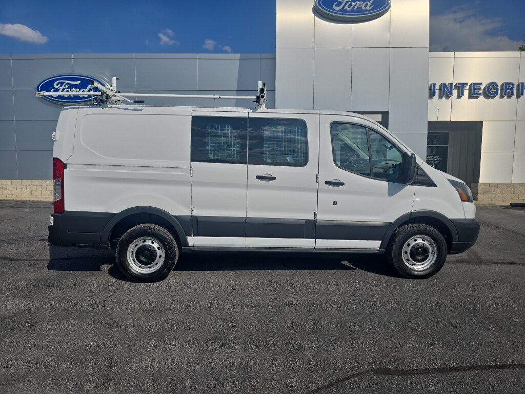 2015 Ford Transit Cargo Van photo 2