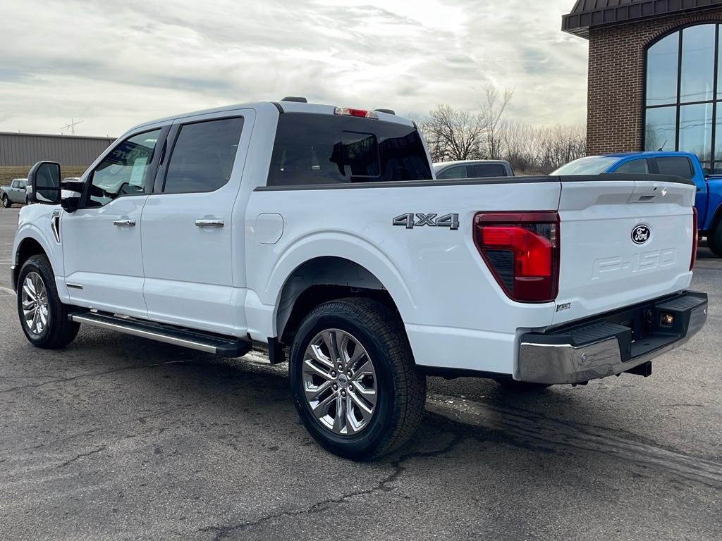 2025 Ford F-150 XLT photo 2