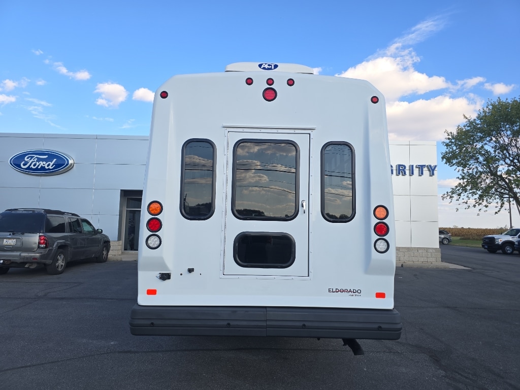 2017 Ford F-550 - Photo 7