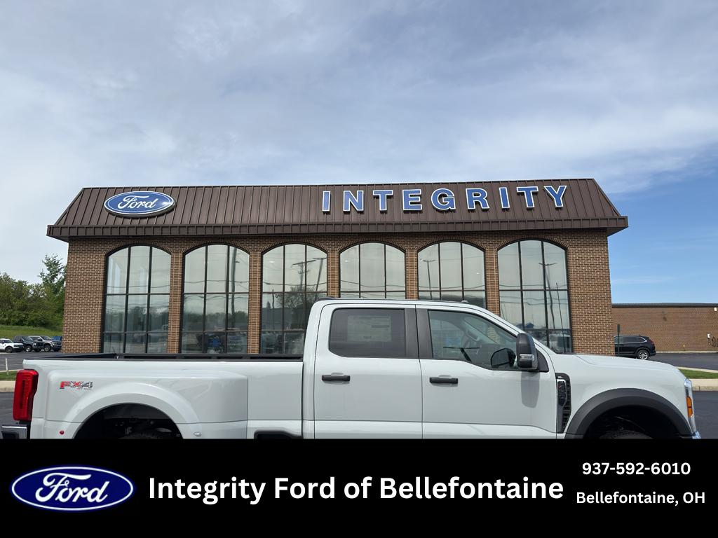 2026 Ford F-450 XL 4x4 Crew Cab 8' Box DRW's photo
