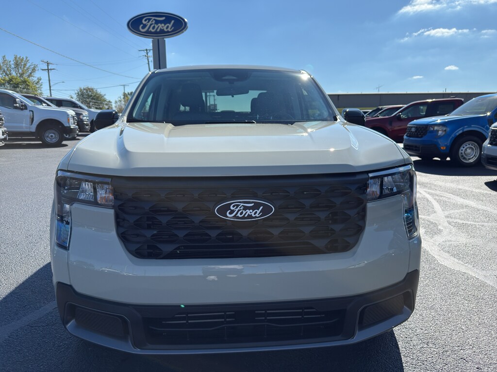 2025 Ford Maverick XLT photo 3