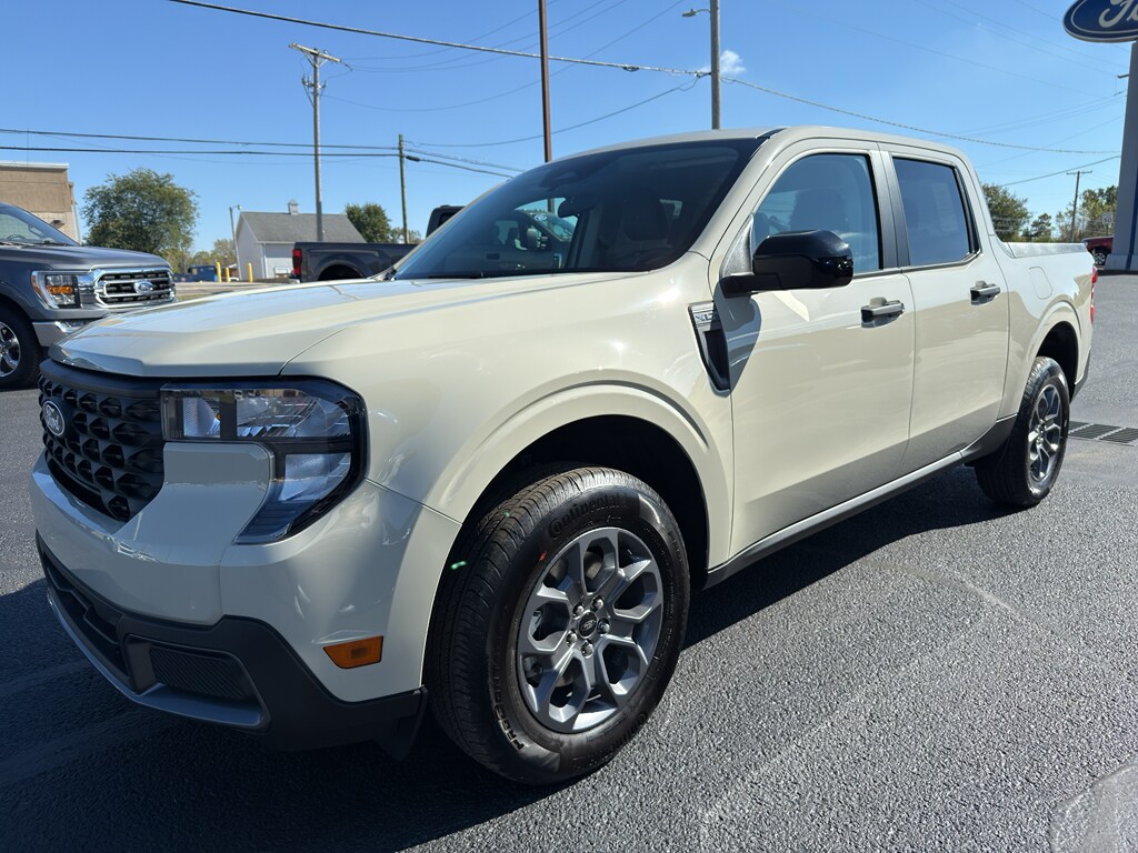 2025 Ford Maverick XLT photo 4