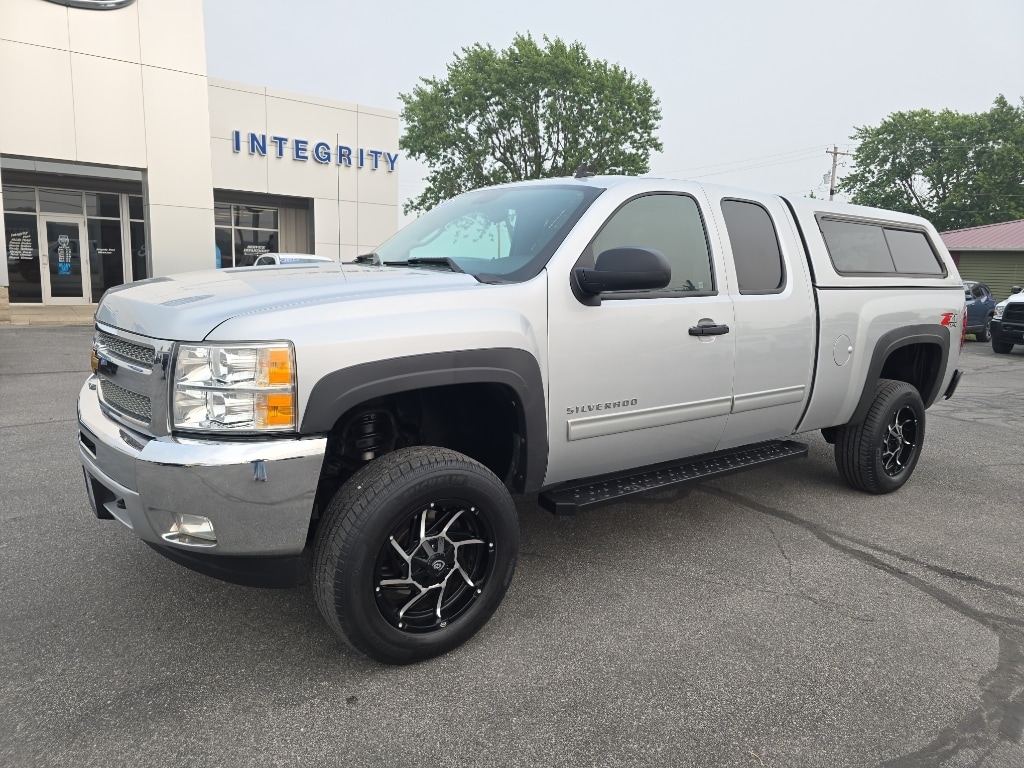 Used 2012 Chevrolet Silverado 1500 LT with VIN 1GCRKSE74CZ174883 for sale in Bellefontaine, OH
