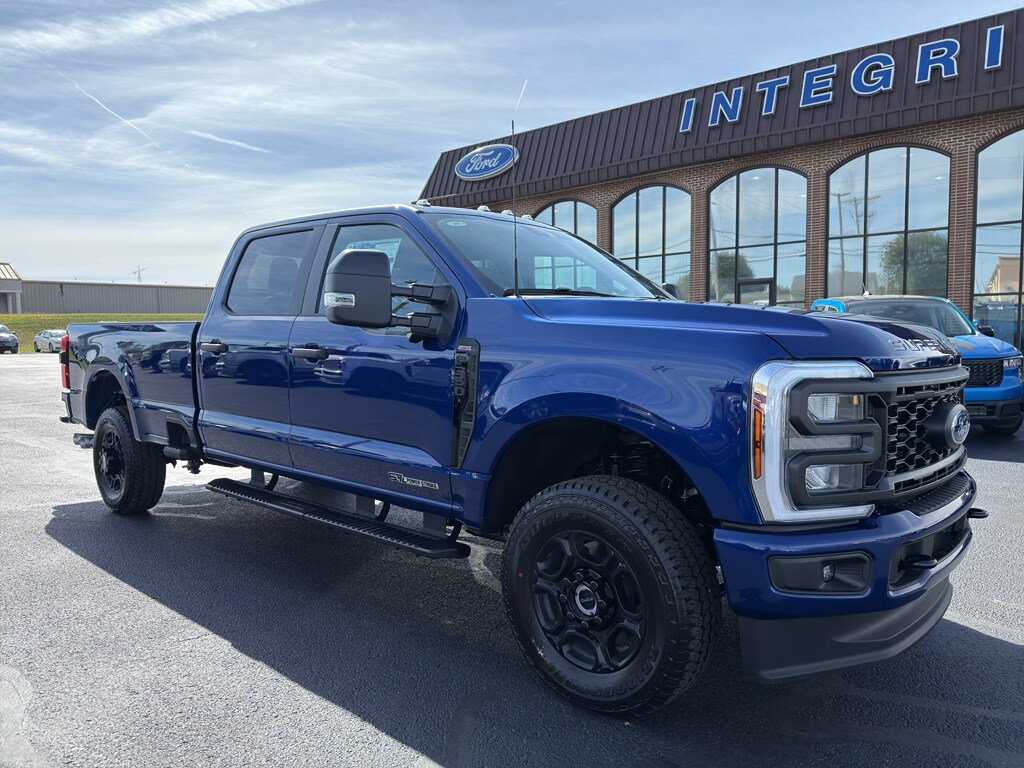 2026 Ford F-350 XL photo 2
