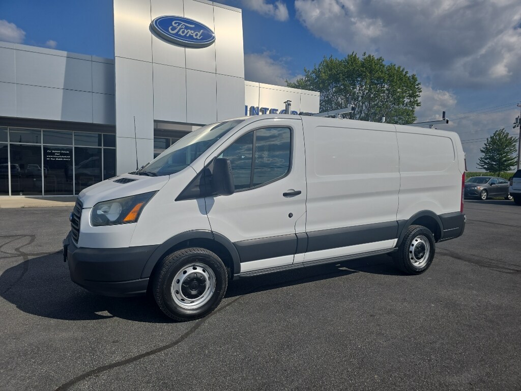 2015 Ford Transit Cargo Van photo 4