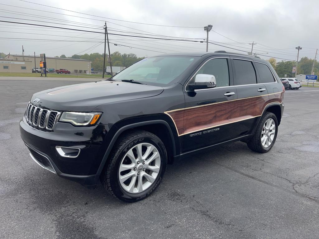 Used 2017 Jeep Grand Cherokee Limited with VIN 1C4RJFBGXHC889076 for sale in Bellefontaine, OH