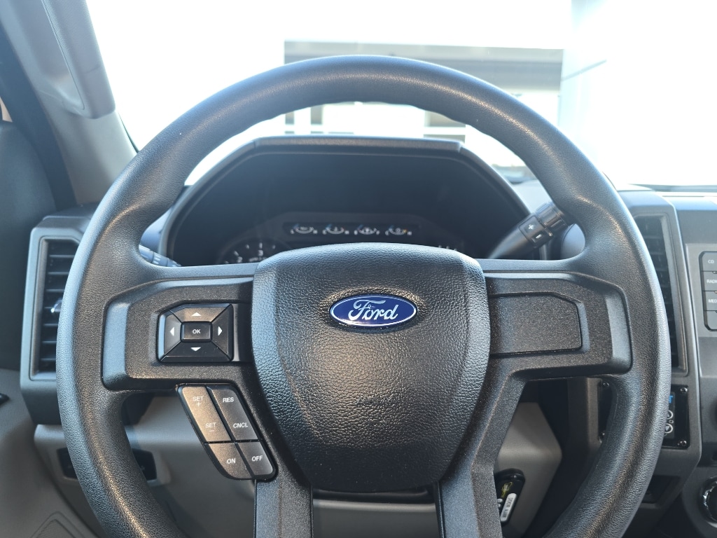 2017 Ford F-550 - Photo 11