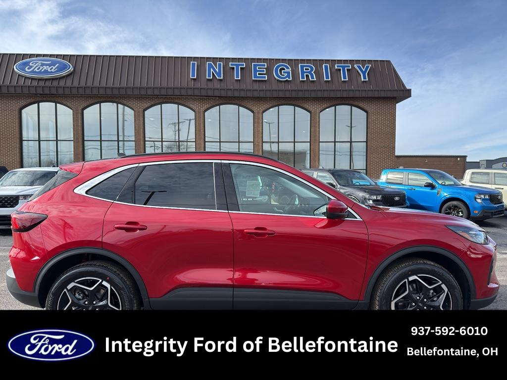 2026 Ford Escape Platinum's photo