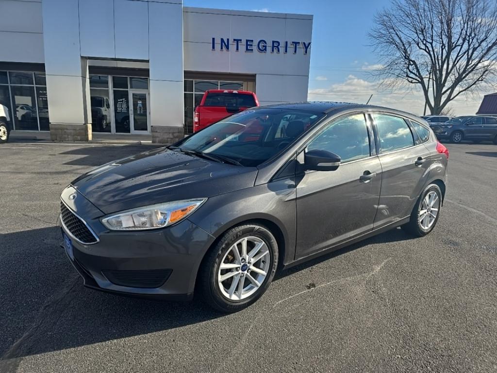 Used 2015 Ford Focus SE with VIN 1FADP3K26FL364370 for sale in Bellefontaine, OH