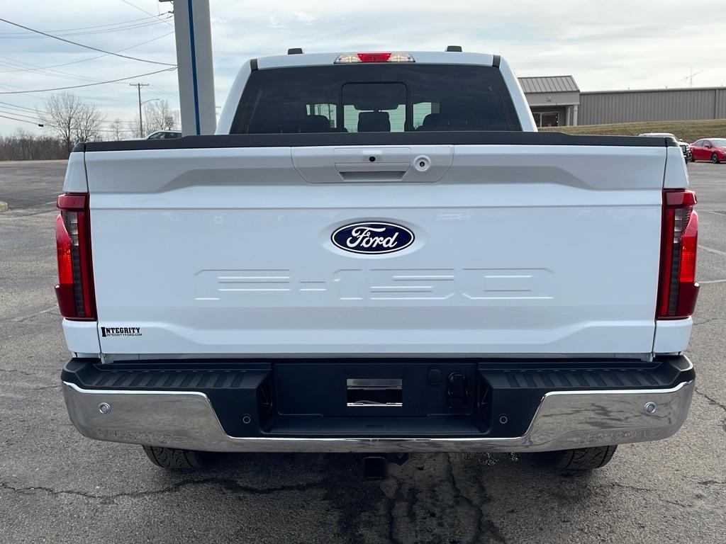 2025 Ford F-150 XLT photo 3