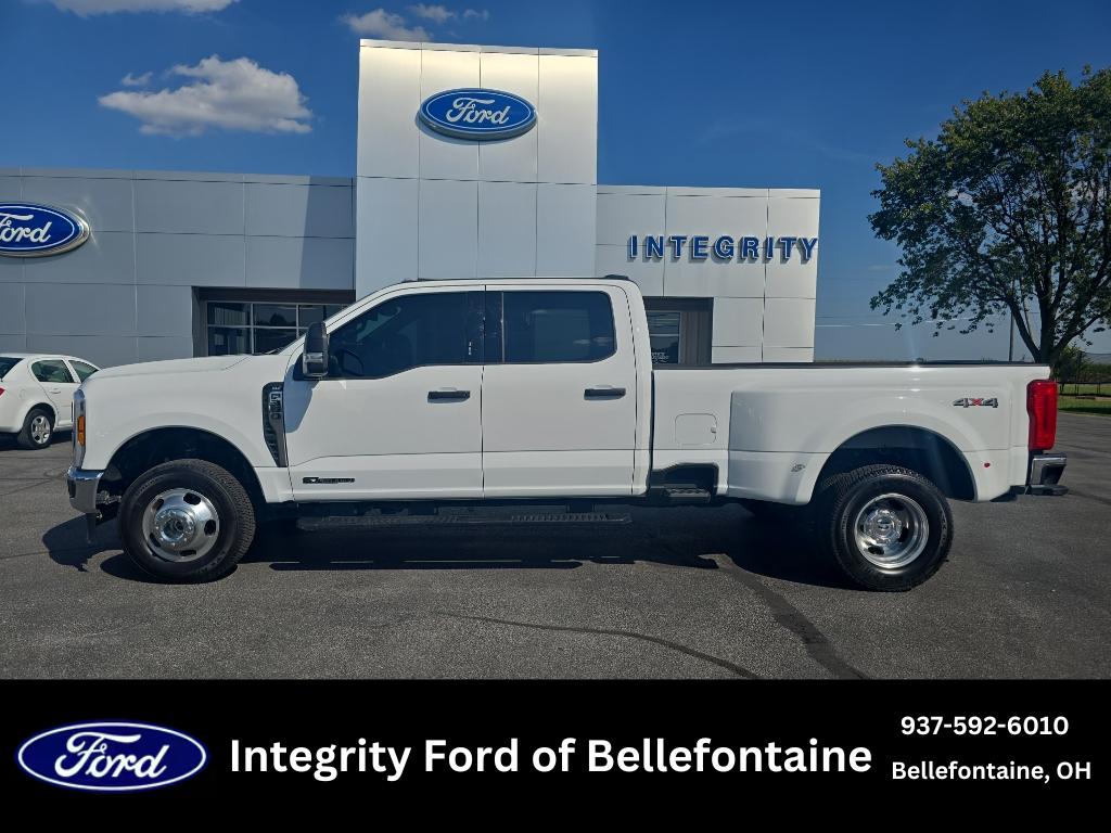2024 Ford F-350 Super Duty XLT's photo