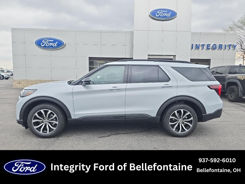 2026 Ford Explorer ST-LINE 4WD's photo