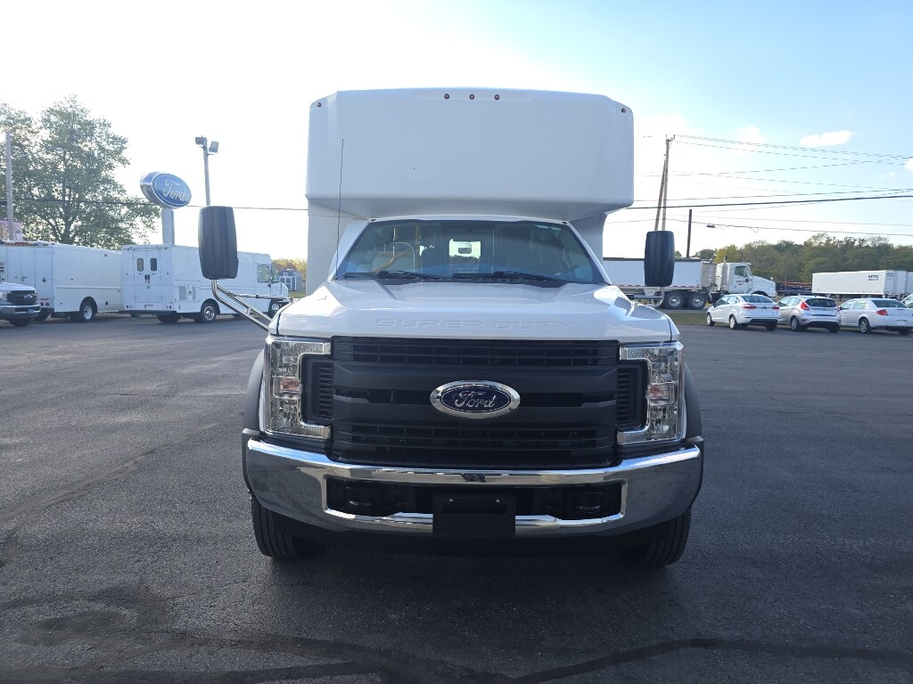 2017 Ford F-550 XL photo 3