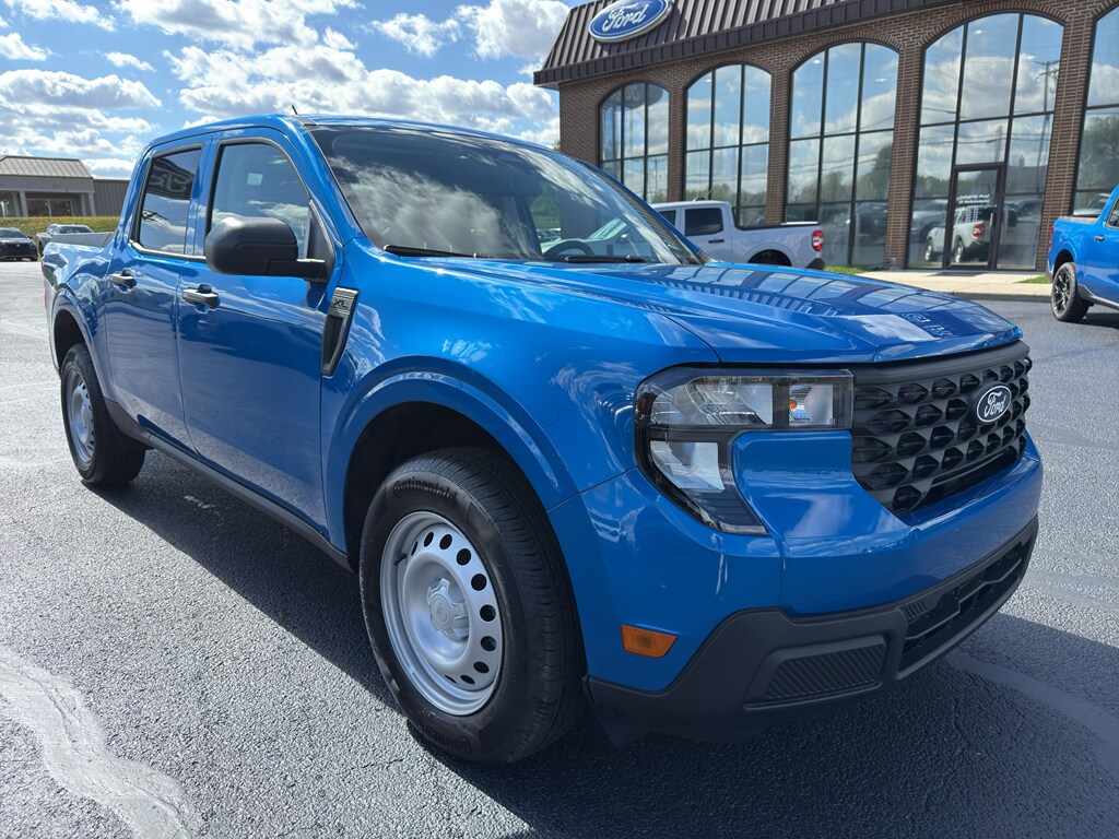 2025 Ford Maverick XL photo 2