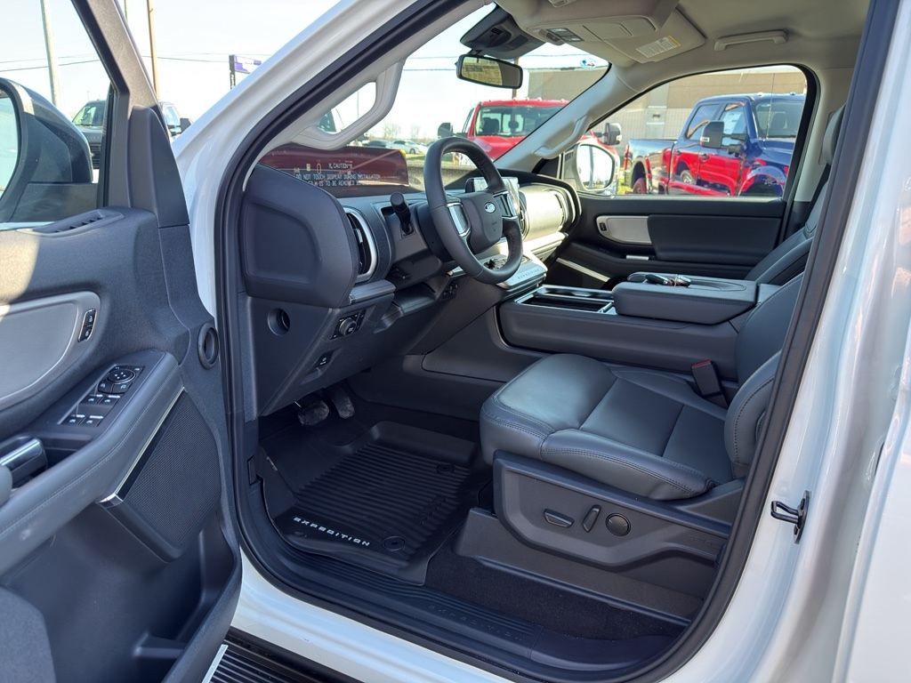 2026 Ford Expedition MAX Active - Photo 10