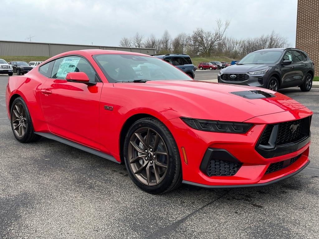 2025 Ford Mustang GT Premium photo 2