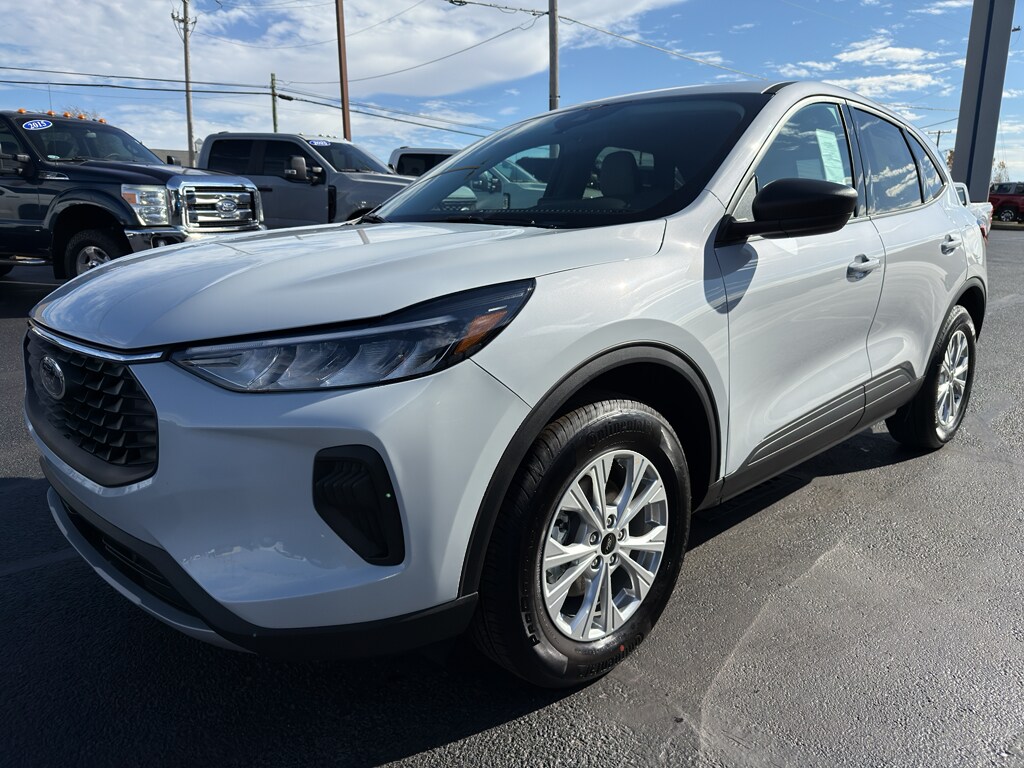 2026 Ford Escape Active photo 4