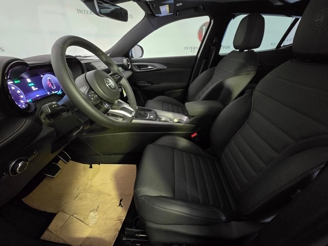 2025 Alfa Romeo Tonale Base - Photo 10