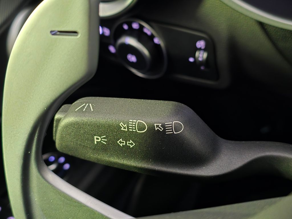 2025 Alfa Romeo Stelvio Base - Photo 18