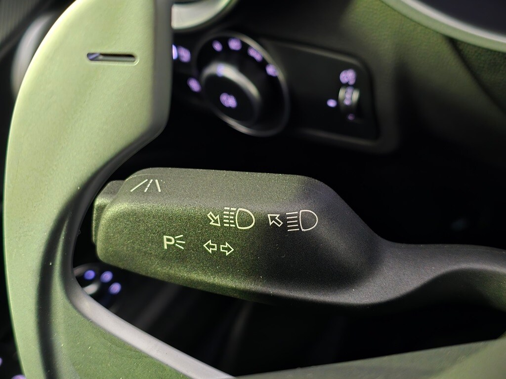 2025 Alfa Romeo Stelvio Base - Photo 18