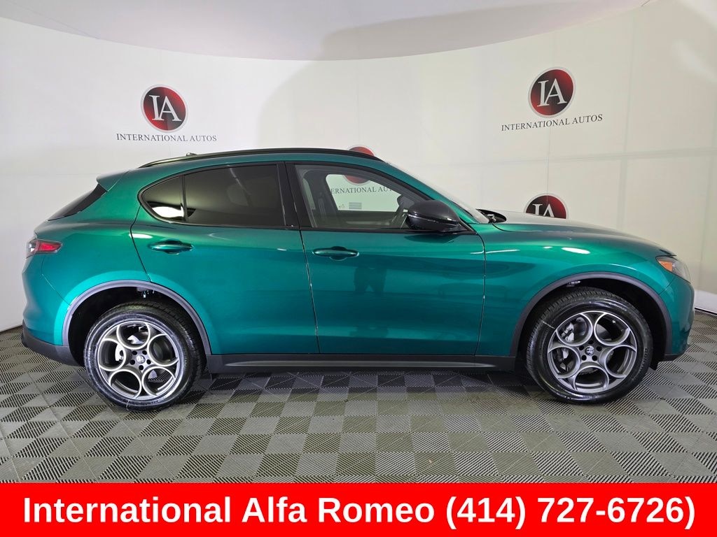 New 2025 Alfa Romeo Stelvio AWD Sport Utility