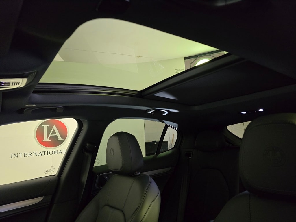 2025 Alfa Romeo Stelvio Base - Photo 10