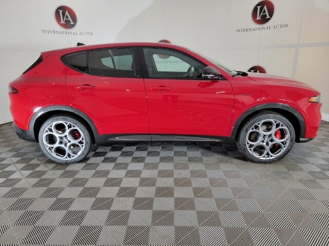 2024 Alfa Romeo Tonale Veloce photo 4