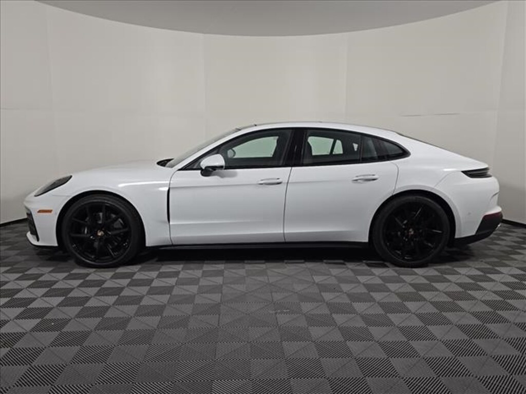 New 2026 Porsche Panamera 4 Hatchback