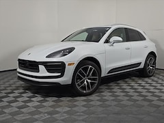 2025 Porsche Macan SUV