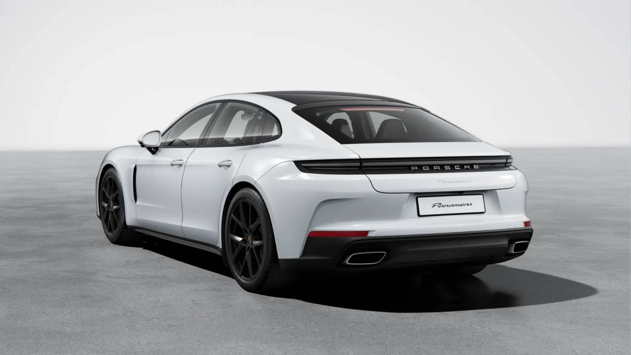 2026 Porsche Panamera 4 photo 3
