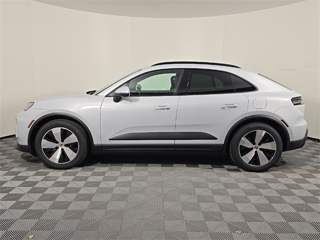 Certified 2025 Porsche Macan Base with VIN WP1AD2XA9SL077529 for sale in Waukesha, WI