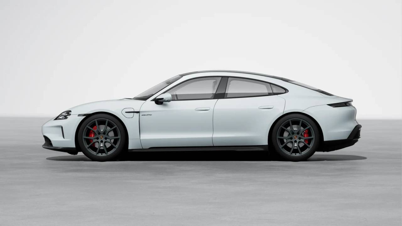 2026 Porsche Taycan GTS photo 2