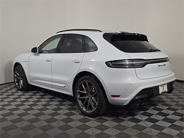 2026 Porsche Macan GTS photo 3